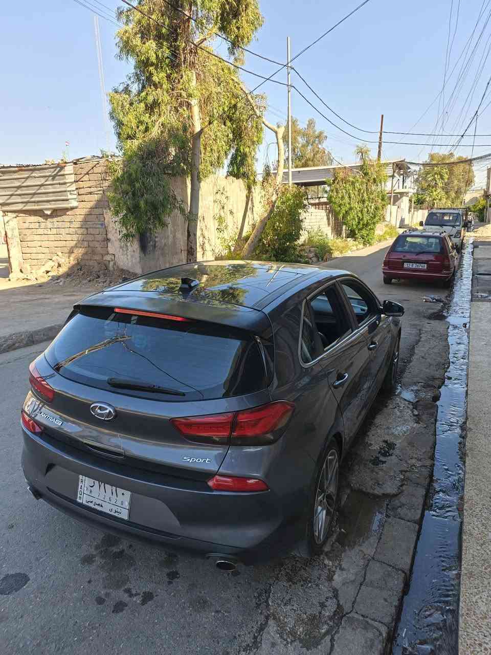 النترا جنطه سبورت
موديل ٢٠١٨
وارد كندي بدون ضرر بس تخريب 
 وحادثها بلعراق دوسه صبغ وسطح البوند صبغ 
فووول المواصفات ... 
🔴 بنوراما
🔴بصمه 
🔴كشنات جلد اسود 
🔴كشنات تدفئه 
🔴ستيرن تدفئه
🔴داخل اسود
🔴تبريد قطعتين
🔴كرسي كهرباء 
🔴حزام الامان احمر 
🔴الداخل مطخم بالاحمر 
🔴تحكمات ستيرن
🔴رادار جانبي 
🔴دبل كزوز رياضي 
🔴ويل رياضي حجم ١٨ 
🔴لايت ثلاث عدسات زيلون اصلي 
🔴بكلايت لد 
🔴ثلاث انظمه قياده 
🔴مكينه ١٦  🔴 تيربو 🔴 شرط 
🔴السياره ماشيه ٨٥ الف كيلو 
السياره احلا من الصور للستفسار على الارقام 
***********
***********
للبيع او المراوس 
السعر ١١٧ وبيها مجال
