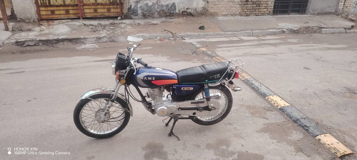 *********** موديل 25 سعره 550 وبيها مجال مكالمه انت صدر الاورفلي قرب شركه الانوار
