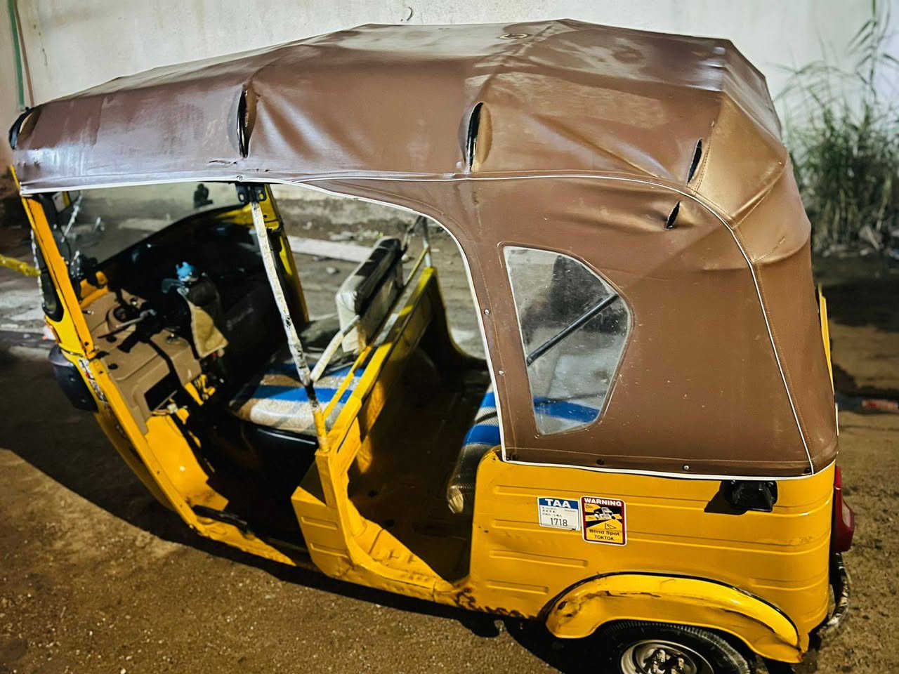 السلام عليكم شباب تكتك للبيع مديل 20 بشهر ال11 سنوية تكتك جاهزة من كلشي السعر 6 وبيها مجال ماسنجر ماكو بس واتساب على الرقم 0771 467 8703
