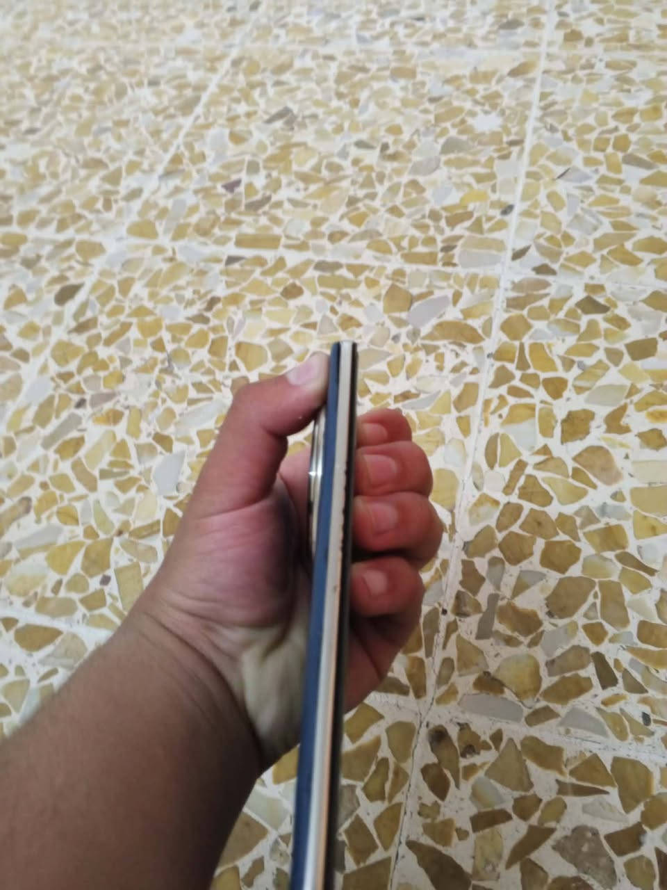 اعادة النشر بسبب الوعود الكاذبه
السلام عليكم 
ريلمي 12 برو بلص وحش التصوير
الجهاز شاشته بيها فطر 
والضهر تعبان والشاصي رايح لونه
والجهاز بعض مرات يطفي من حاله ويتصلح 
المواصفات 
1- شاشه 120 هيرتز 
2- شاشه منحنية
3- ذاكره عملاقة 512
4- بطارية 5000
5- شحن سريع 67 واط
6- كامره 200 ميكا بكسل تصوير فيديو4K
7- زوم 120 اکس
8- ببجي 60 فريم 
السعر 180 قفل قفل قفل


**إذا كنت صاحب هذا الإعلان وتريد حذفه لأي سبب، رجاءا أرسل رسالة إلى الدعم الفني**
