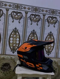 خوذة وقفاز • نضافة ٩٩٪ • گرمة