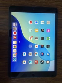 ايباد 7  مع كيبور وقلم وحافظة  السعر 185000 07882949404