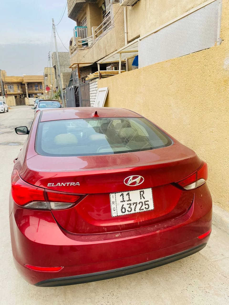 السلام عليكم النتراء 2015وراد امريكي حادثها جاملغ وباب الايمن مكينه خير من الله بيها رصعه ب تكمه الاماميه 
سعرها ب ١١٧وبيها مجال مكاني بغداد حي الجهاد 
***********
