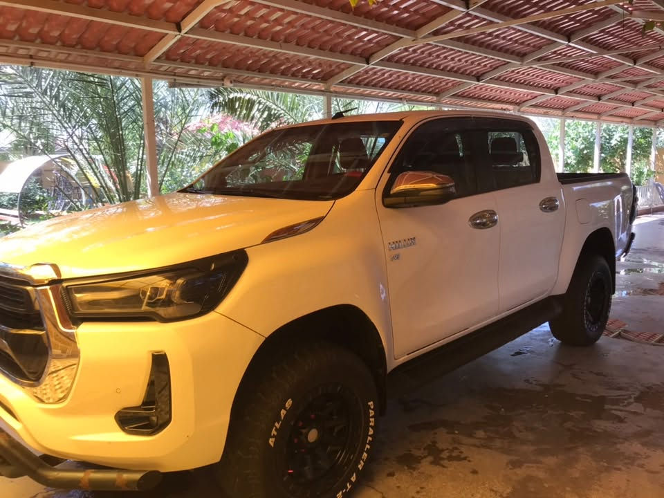 للبيع هايلوكس   TRD
تي ار دي  سته سلندر 
مديل ٢٢ 
ماشيه ٢٣٥ الف 
رقم سليمانيه بسمي 
مبدل بيها فقط بنيد بدون اريباك 
وبيها بارد بالجاملغ الخلفي  
عنواني واسط 
رقمي ***********
