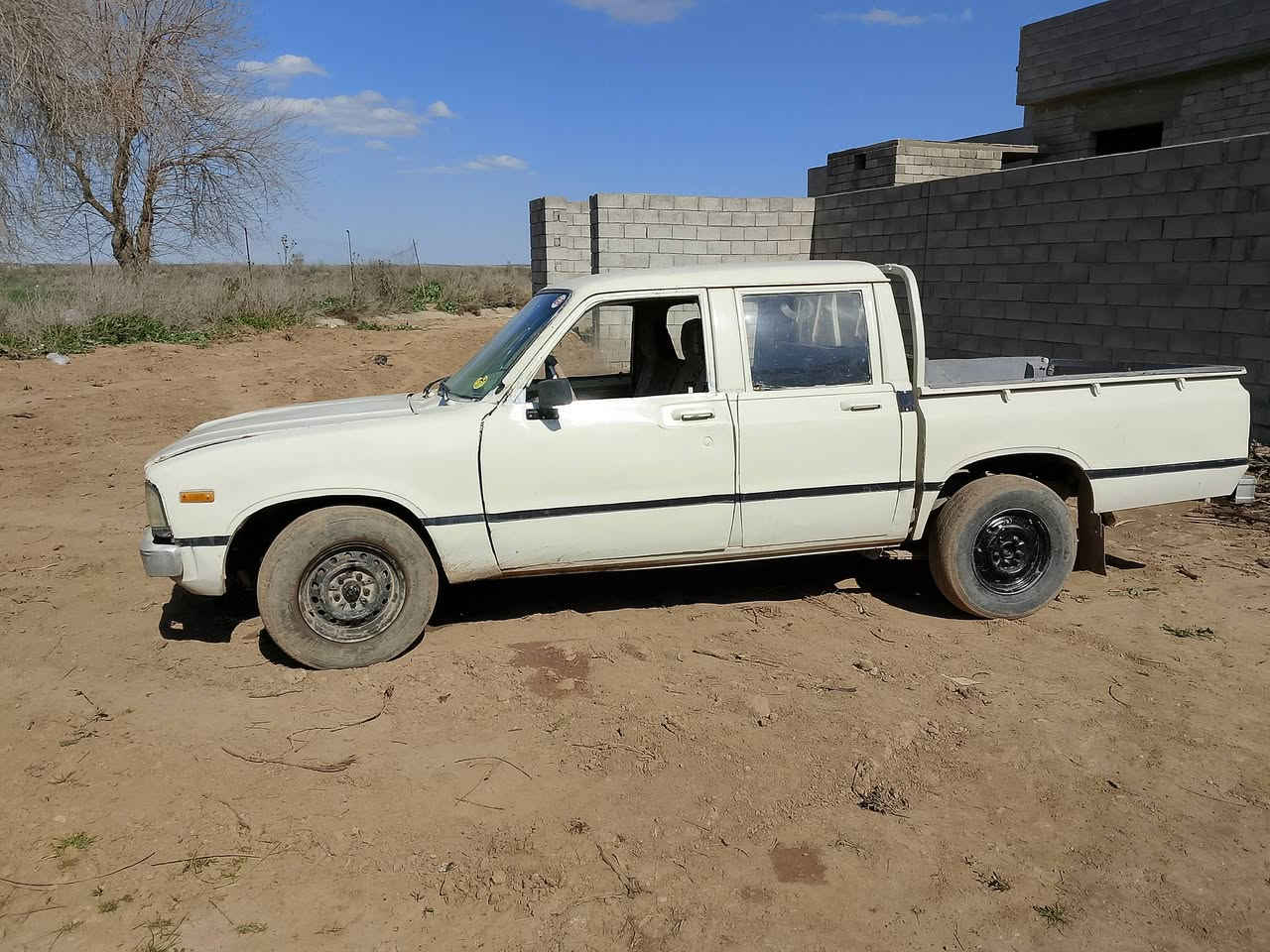 للبيع 
تيوتا بيكب 1981
سعر 18ورقه 
صبغ عام بدون قلب او حادث 
شرعي جنوب الموصل 
مكينه وكير وسط
شاصي نظيف 
داخل نظيف 
كهربائيات شغاله 
طخم وسط


**إذا كنت صاحب هذا الإعلان وتريد حذفه لأي سبب، رجاءا أرسل رسالة إلى الدعم الفني**