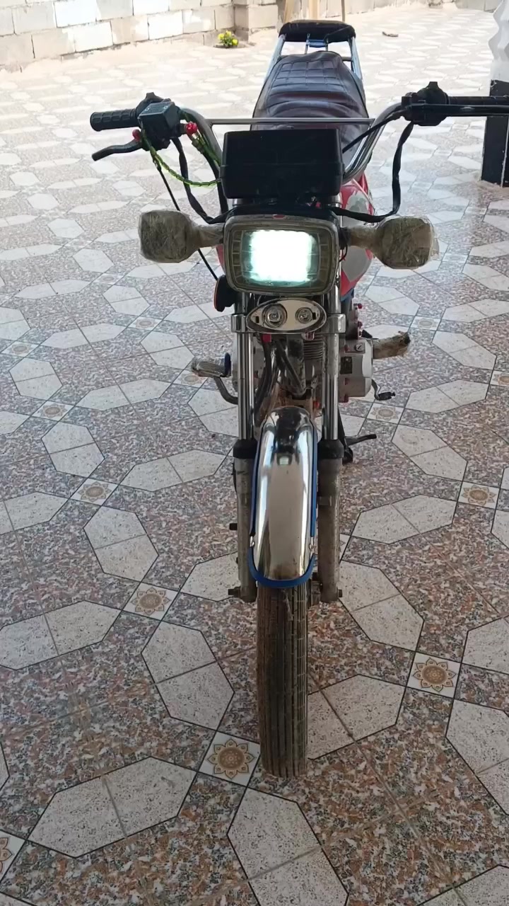 ،
*********** موتور 20 والسعر خاص
