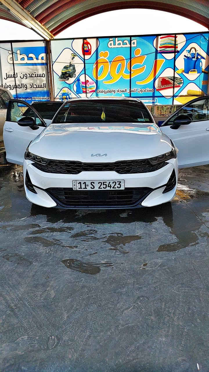 السلام عليكم للبيع k5 حره موديل 2023 جي تي لاين فول مواصفات من عده الفتحه معروفه مواصفاتها الجيتي مداور ثاني يوم مكان الديوانيه مركز حادثها جاملغ وبنيد والجاملغ الثاني صبغ فقط السعر 160 وبيها مجال قلليل ***********

