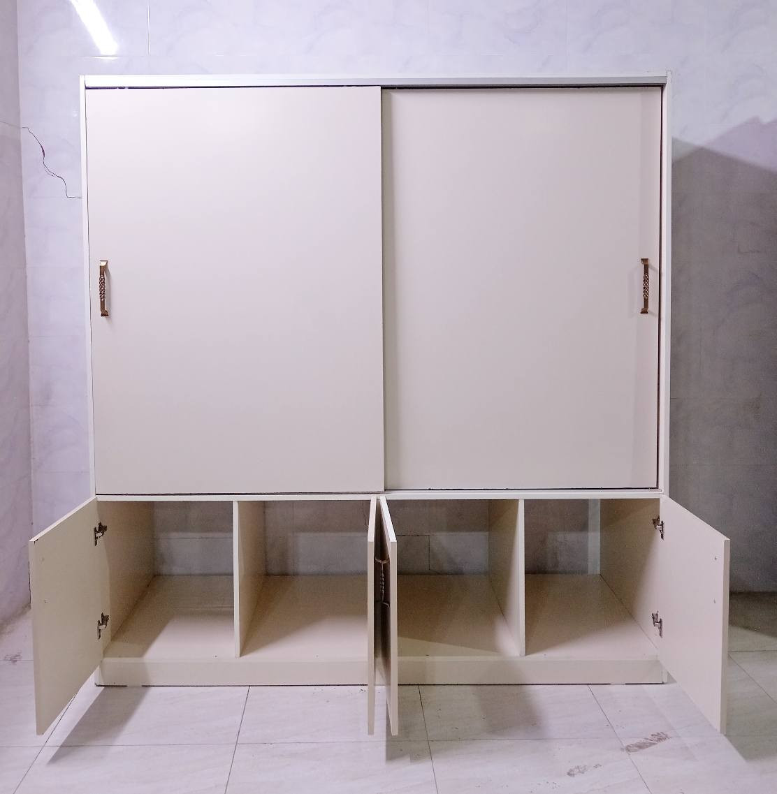 کانتۆر
دەست کرد
قیاسی 2م پانە
80قوڵە 2م 10 سانتیم بەرزە
زۆرپاکوبێعەیبە
نرخی 110 هه زار
***********
***********
سلیمانی السليمانية, العراق
