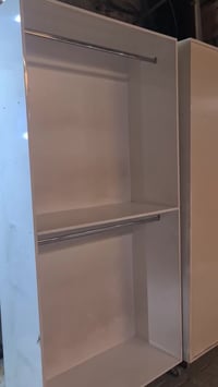 لوكرات ابيض اندي اف شغل درجة اولى وجواهن تايرات أصلية  الأرتفاع  250 س...