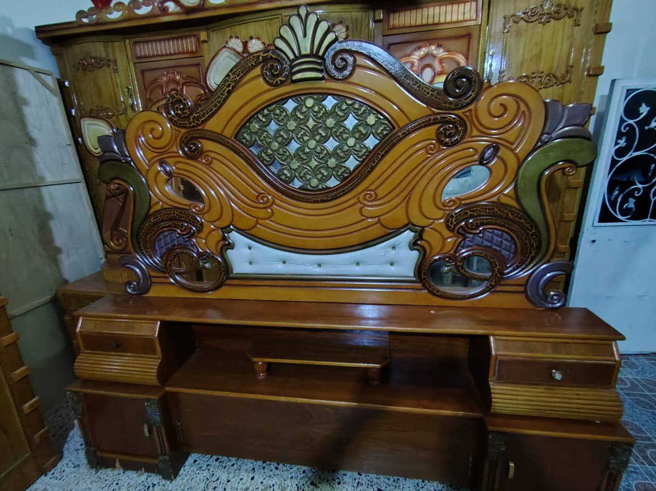 بسم الله وعلى بركة الله
غرفة اخشاب صاج نظيفة جدا 
العنوان محل بلدروز مجاور ابو وطن للمفروشات 
موبايل ***********
