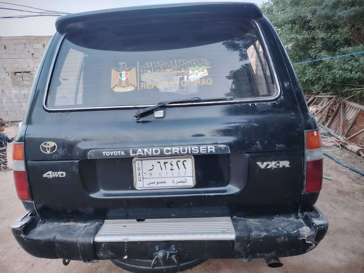 السلام عليكم لاندكروزر مديل 2000 رقم بصره سنويه ٢٠٢٨تنتهي مكينه وكير فيفيتي حداده خلفيه ويماميه تبريد شغال طخم تاير كهربائية كلها من طول الطول شغاله سياره مامصبوغه بلاد تشتغل علا بصمه المكان البصره الزبير ***********
