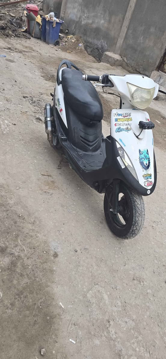 سلام عليكم دراجه ماكس للبيع  دراجه مفتوحة دراجه الحمد الله كامله نقص بيه باتري فقط عنواني بصره هارثه مفرق سيد طاهر  *********** البصرة, العراق
