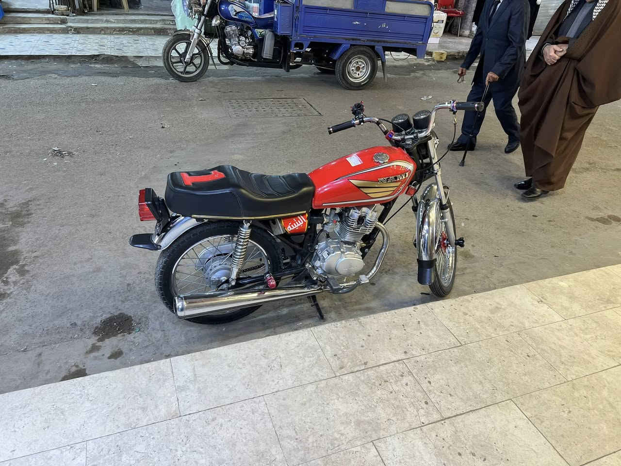 دراجه للبيع نامه اصلي تعمير 25شاصي ارشا 14اوراق اصولي برغي مامفتوح بيها الدراجه نضيفه كلشش السعر 825وبيها مجال بسيط العنوان ناصريه مركز ***********
