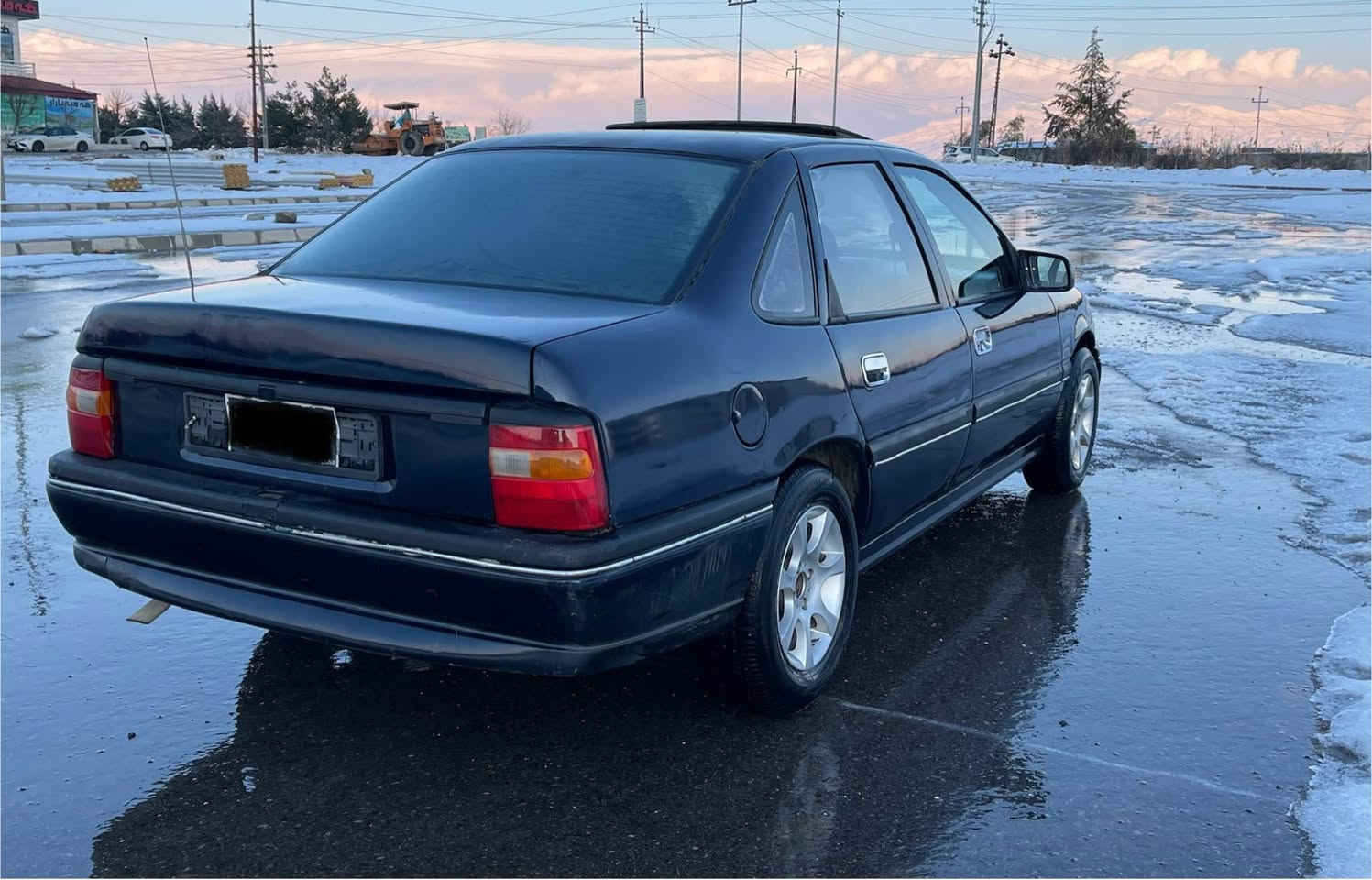 ئوپل موديل١٩٩١
مةكينه١٨
گيرو مةكينه بةشةرتي
بوخار و دوكةل و دةنگ
سةنةوي  انبار وةكالةت بةشةرتي ئةوةليات
چوار تاو ويلي خاوين
كامل گةعية كراووة
دةشبول و بةرةدةرگاي زور خاوينن

سلايت
گةرمي مةزبوت
توندو تول 
دةعمو ليدراوي هيچ پيوةنيه
سعري٢٢$ 
*********** بشدار, السليمانية
