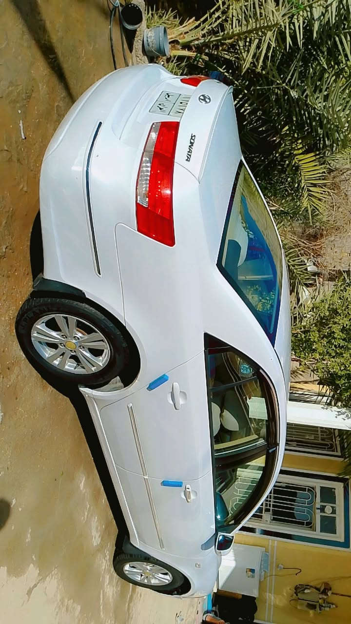 السلام عليكم للبيع سوناتا موديل 2009 وارد خليجي مواصفات نص فول ماكينه 2000  صبغ خشم الجاملغ الاماني لا يسر سعر 22 1وبيه مجال لسياره جاهز .مكاني كله ابي غرق .***********
