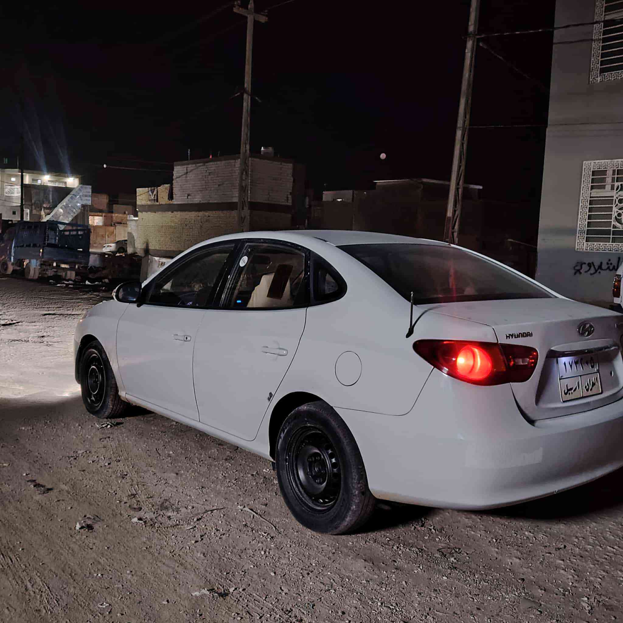 بيهه صبغ اقل الحزام مكينه وكير نضيفات  حداديه وسط سياره بيهه ملاحضات بسيطة رقم اربيل الماني وكالة وتحويل مكان السياره نجف المناذرة للأستفسار *********** Singapore
