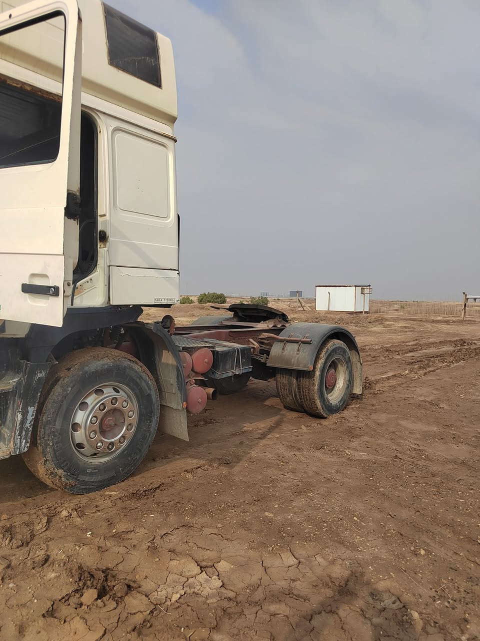 السلام عليكم سياره مان للبيع مديله 1993مكينه وكير مكفول مكينه سايس عشره مال تجاره قبق عالي اكسن جياف رقم بغداد مشروع وطني سنويه سنه 28تنتهي لسع 80بيه مجال اتصال على هذا الرقم ***********
