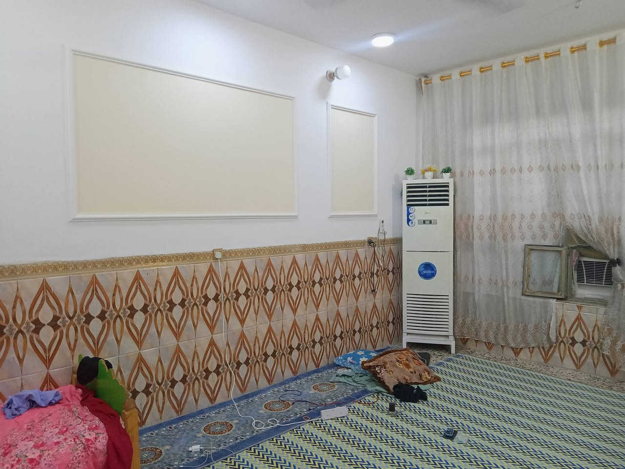 بيت للبيع مساحة ٢٠٠ زراعي
منطقة الزعفرانية دور الصحة رقم هاتف 
***********
