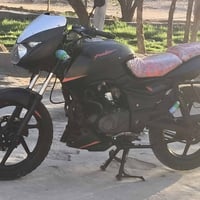 بولسار • باجاج • عمارة