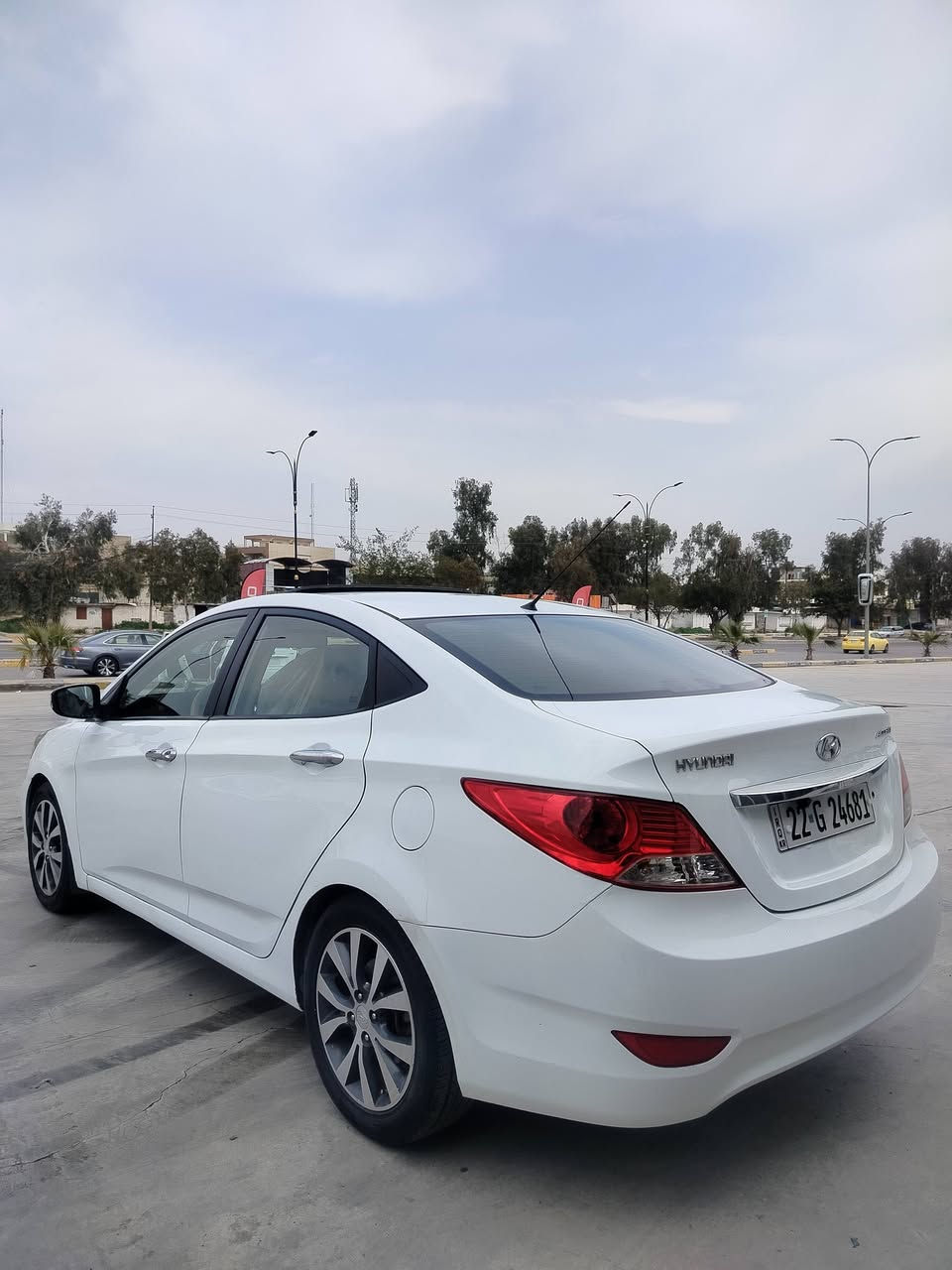 للبيع أو مراوس
سعر 105$ بلااش 
هيونداي اكسنت موديل 2012 وارد كوري 
ماشية 160 كيلو متر حقيقي 
محرك 4 سلندر حجم 1600 دوش بشرط
طخم تاير جديد طخم السياره نظيف 
رقم اربيل دولي رقم وهزة وسنويه جديد پأسمي شرط التحويل
🚫 السياره بدون ضرر أو قطره صبغ بشرط بيها كارتين فقط 
مواصفات فول معروفه  
سلايت 
نظاام ايكو ECO
تحكمات ستيرن 
اشاير بل مري 
4 دسك 
5 تكوات 
ويل كرووم 
سياره جديده وجاهزة من كلشي شرط دينار ما تصرف عليها 
موصل الايسر 
***********
***********
