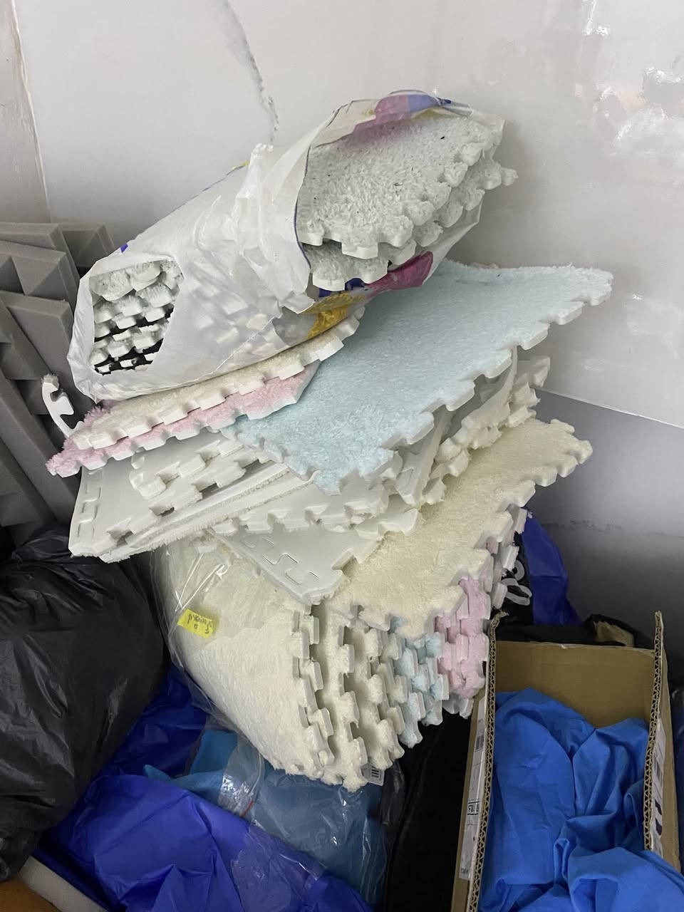 عندي هيج فراش ٤٥ قطعه ب٣٠ الف اليفيدنه


**إذا كنت صاحب هذا الإعلان وتريد حذفه لأي سبب، رجاءا أرسل رسالة إلى الدعم الفني**