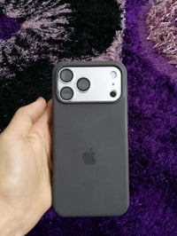 ١٤ برو ماكس للبيع شرق اوسط عربي ذاكرة الجهاز ٢٥٦  بطاريه ٨٢ الجهاز كلش...