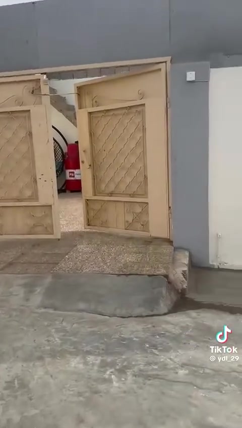الدر اللبيع حليله يم أسوق عمر الحسواني جانب لامين للاستفسار الاتصال على الارقام ***********////***********
