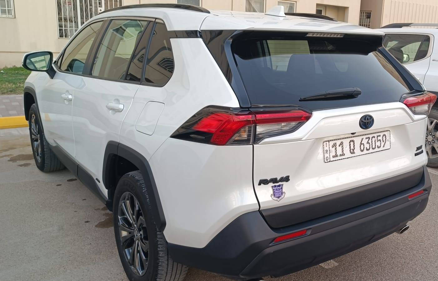 بيع سيارة راف فور 2023 هايبرد فووول نظافة 100%
السلام عليكم شلونكم شباب عندي سيارة راف فور 2023 هايبرد للبيع مواصفات امريكية XLE حادثها تبديل دعامية امامية فقط بدون قطرة صبغ بدون شواصي وبدون لغد ايرباكاتها كلها سليمة فوول تحكم استيرن رادر امامي وخلفي وكامرة خلفية تبريد قطعتين وفتحة سقف تشغيل بصمة وثلاث انظمة للقيادة نورمال وعادي وسبورت لايت زنون بروجكتر ليد مسطرة مقاعد جلد تدفئة امامي وستيرن تدفئة وشاشة كبيره تدعم ابل وكاربلي السبير بعده منازل تايرات دنلوب الياباني وثلاثة منافذ شحن والبطارية  بحالة ممتازة ودخول ذكي وكثير من المواصفات السيارة جديدة بمعنى الكلمة ماشية 13500 ميل يعني شبه زيرو ماريد اطول عليكم السعر 27500$  تحويل ثاني يوم رقم بغداد الجديد


**إذا كنت صاحب هذا الإعلان وتريد حذفه لأي سبب، رجاءا أرسل رسالة إلى الدعم الفني**