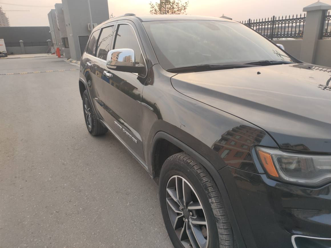 ‎جيب لاريدو 2019 فول مواصفات ليميتد دعامية صبغ وباب السكن بيه بارد قليل
الباقي مكفول 
***********‎ أربيل, العراق
