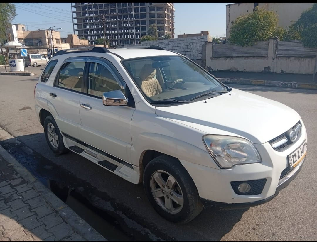 كيا سبورتاج 2009 
بدون صبغ ،فقط
شبر بارد،
نصف مواصفات ،
داخل صاج،
رقم و سنوية باسمي مجددة لغاية 2029 
سيارة 
شرط تحويل و وكالة،
كير و محرك بشرط ما مفتوح.
سعر (127) بيها مجال بسيط.
مكان السيارة كركوك
رقم الموبايل 
***********
