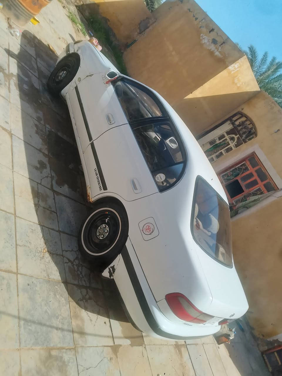 السلام عليكم
للبيع كرونا موديل 92 مكفولة من لكصه ونقل جثه وضربه والاوصوليات وصبغ رقم بغداد سنويه لل 27 مكينه 1800 وكير ةحداديه تخم تاير جاهزه تبريد ثلج 🥶 دواخل جديده 
مكان نجف 
الرقم ***********
