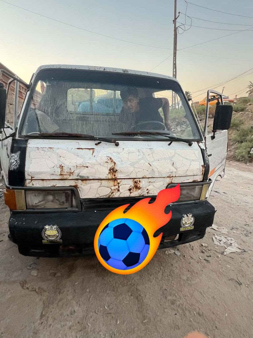 سلام عليكم كيه بنكو ٩٤ كير وكسن مكفولات مكينه بيها بخار صدرين جداد تايرات نظيفه بدون رقم بدون رقم اتكفل سرقه وعشاير  سعره ٢٥ وبيها مجال  مكاني بغداد لامين الثانيه مامتوجد على الفيس اني مكلف بنشر اتصل ‎*********** اركان ابو سجاد
