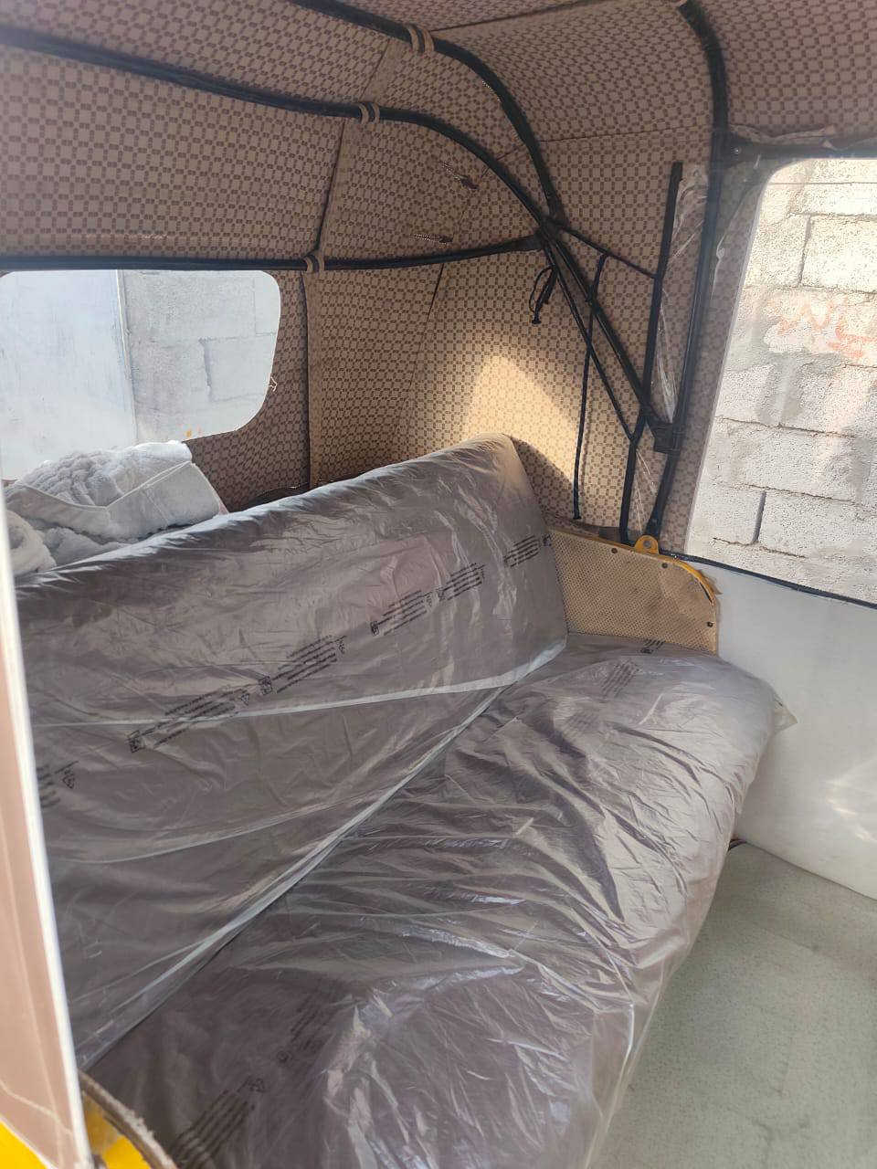 تكتك للبيع موديل 19 نضيفه وكيلها شاكر بالمجر الاستفسار على هذا الرقم ***********
