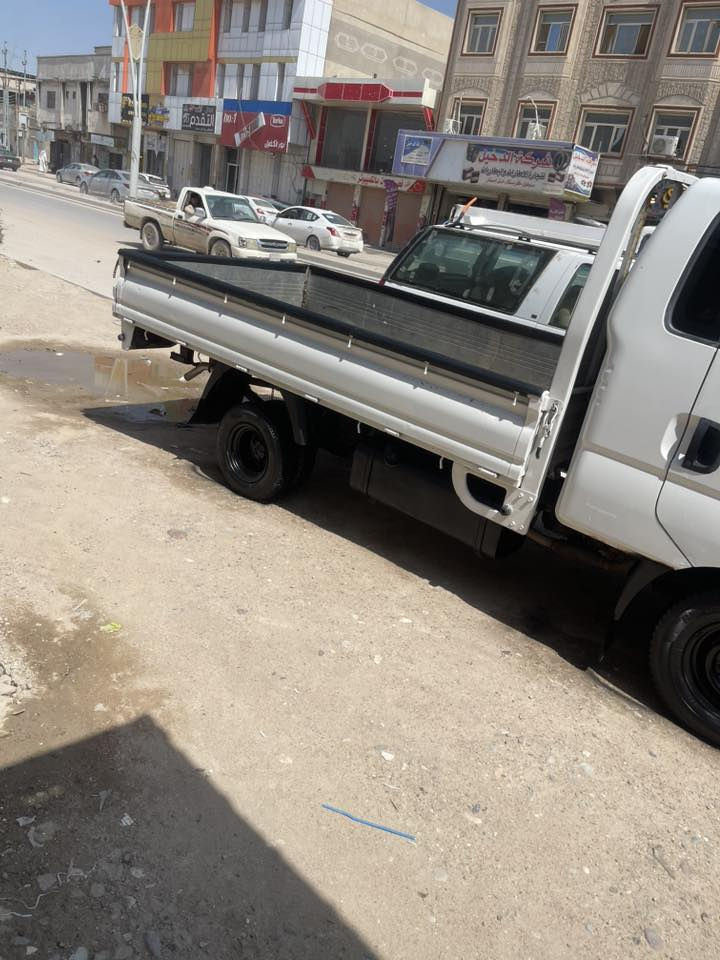 السلام عليكم كيه بنكو مفتوح للبيع  موديل 2012رقم بصرة تحويل مباشر السيارة مكفوله كفاله عامه لاضربه ولاصبغ ولافتح  مكينه لاتنقيص ولاتبخير شاصي رقم شاصي واضح تبريد شغاله ثلج السيارة ع وضع الشركة ماشيه 98الف  مكان السيارة البصرة سعرها 83$ وبيه مجال بسيط اتصل ***********)***********
