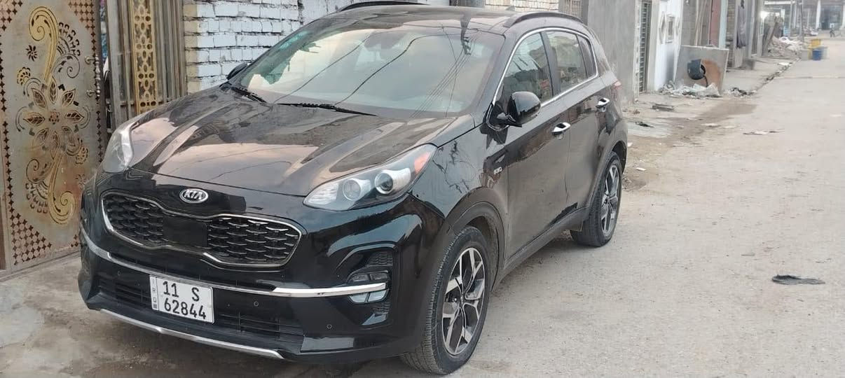 السلام عليكم كيا سبورتج مديل 22 فول مواصفات السياره بسمي حادثها نزلته بصور وارد امريكي السعر 180 وبيها مجال العنوان بغداد مدينة الصدر رقم الهاتف ***********
