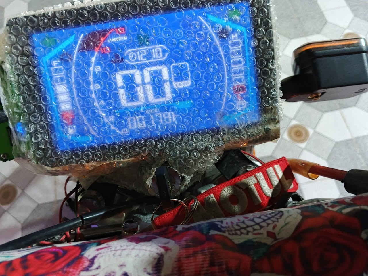 سلام و عليكم دراجه 2025 للبيع مرتبه مستخدمه شي قليل كدام العين مناقصها برغي سعر 770 مكان تكريت الديوم
هـ ***********
