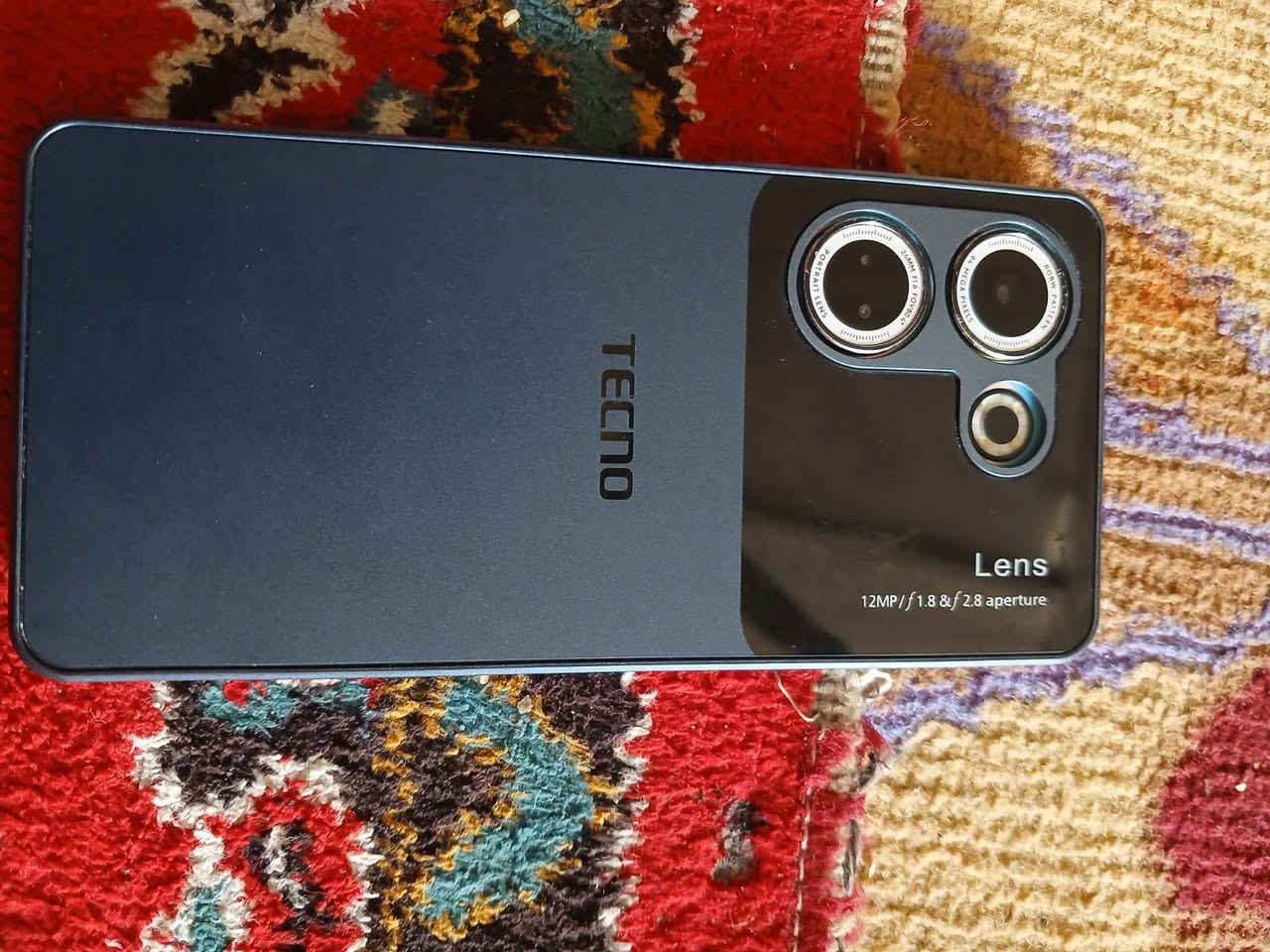 السلام عليكم جهاز TECNO CAMON 20 Pro مكفول من تصليح بوبجي فريم 60 ذاكره 256عشوايه 16 بصمه ب شاشه شاشه امولد بدون غراض سعر ١٤٥  بي شخوط قليله  مراوس يرهم *********** مكاني بغداد المشتل أو الزعفرانية
