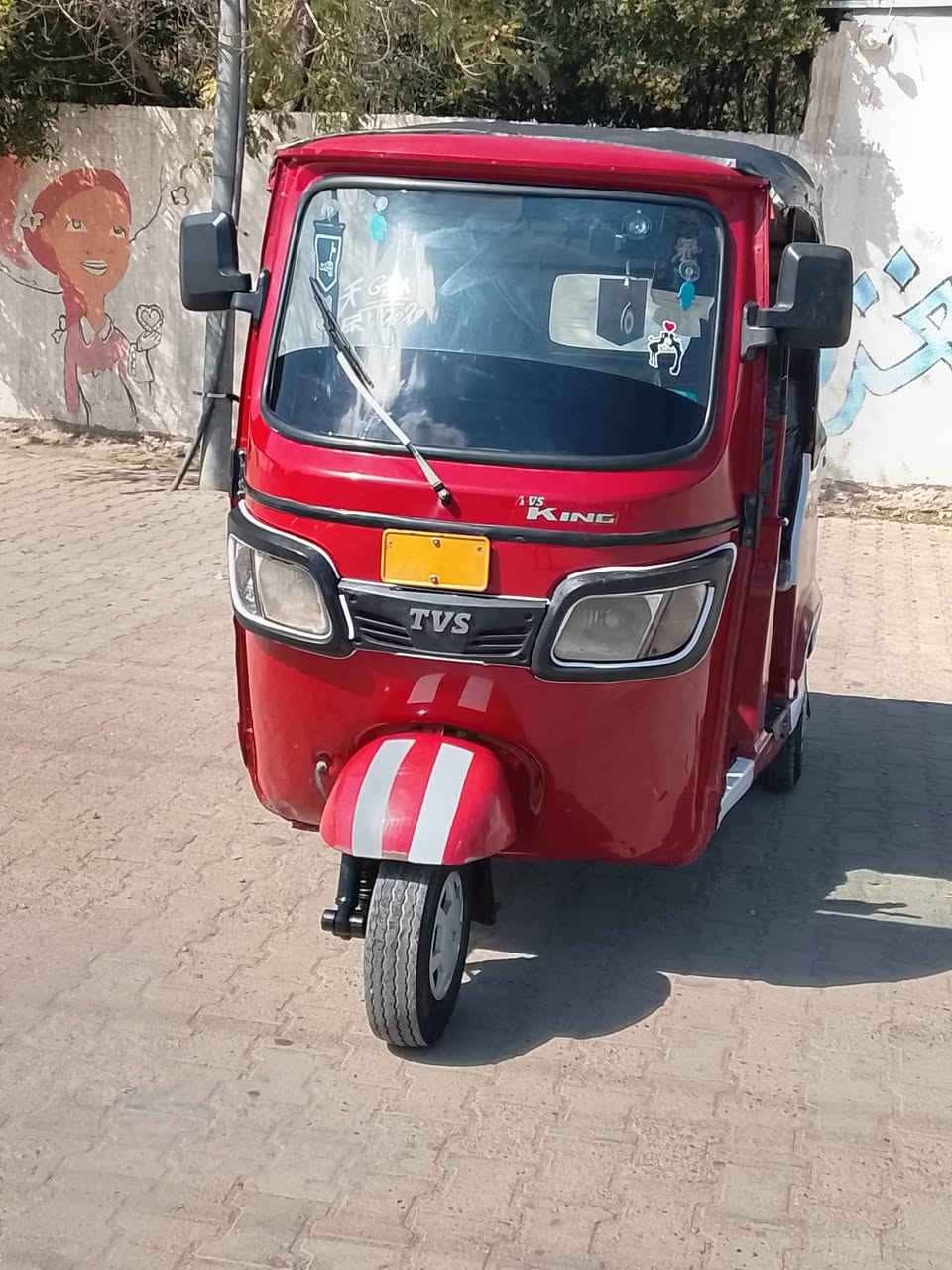 سلام عليكم تكتك تي في اس للبيع رقم وسنويه موديل20 شهر12 مكاني بغداد الغزاليه شارع المركز بيه مكينه جديد موديل24 
***********
