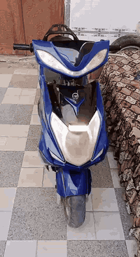 دراجه سكنس صيني مجفته قبل اسبوع السعر 400  كهربائيات كلهه شقاله سلف هندر العنوان القرنه الشرش شلهه الحسن قرب مطعم انوار الديرة الرقم بس وا تساب ***********
