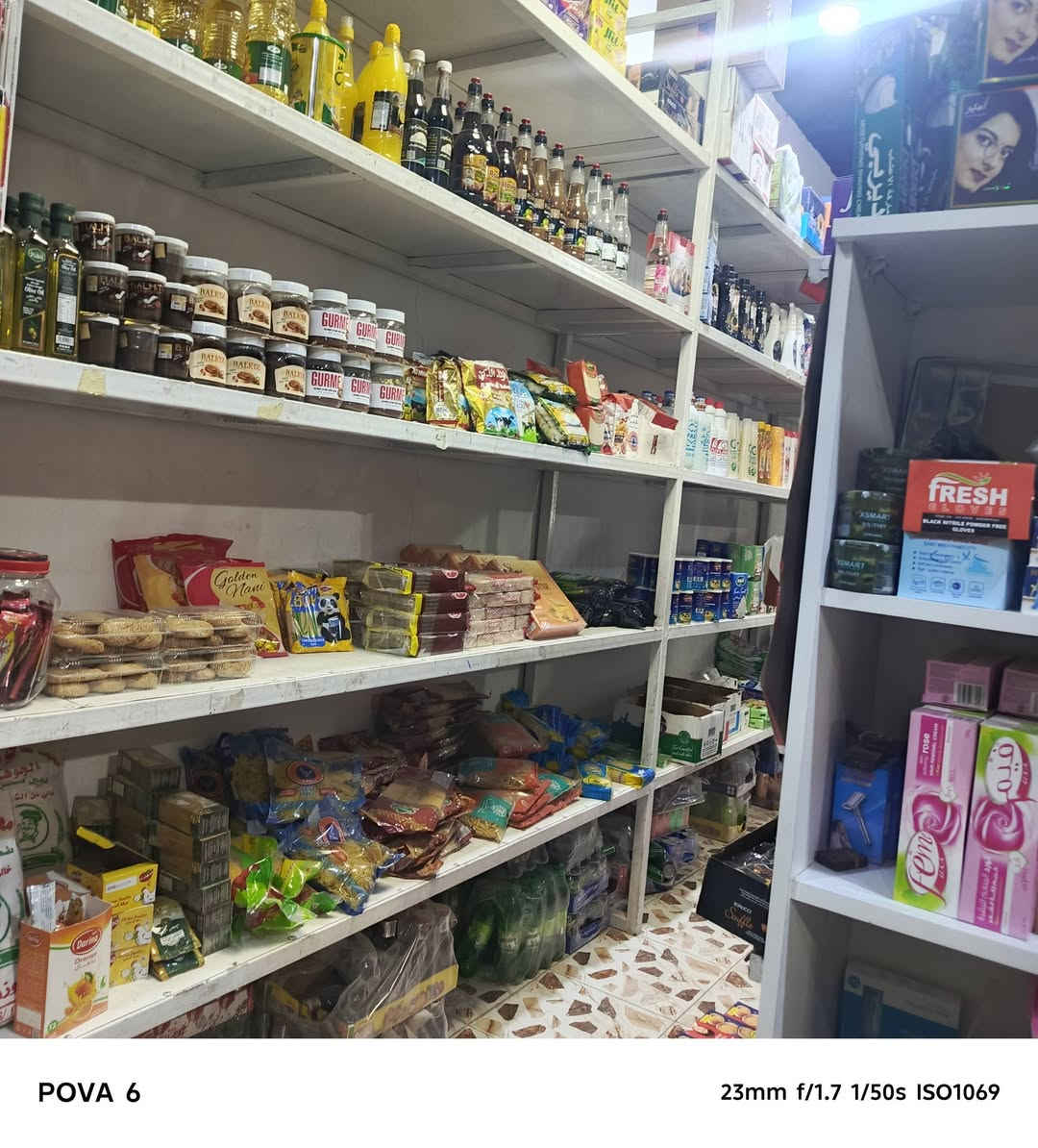 السلام عليكم رفوف تسگام للبيع الطول 12متر الارتفاع3متار يحتمل وزن أكثر من طن تجي تفحص وتشوف يله تشيل للاستفسار ***********
