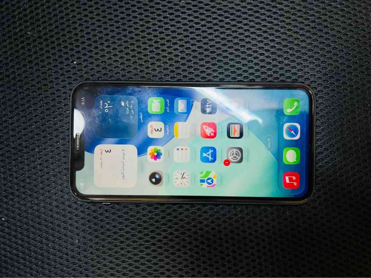 السلام عليكم 
للبيع ايفون 11عادي 
ابلادي كله النضافه 85٪؜100
البطاريه 72🔋 الذاكره 128💾
تك مو دبل السعر 210 الف قفل 
للأستفسار : *********** Singapore
