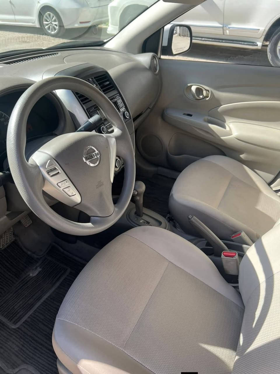 نيسان سني هندي
موديل 2019
ماشية 61
مكفولة السعر 115
بسمي تحويل مباشر 
عنوان بغداد 
***********
***********
