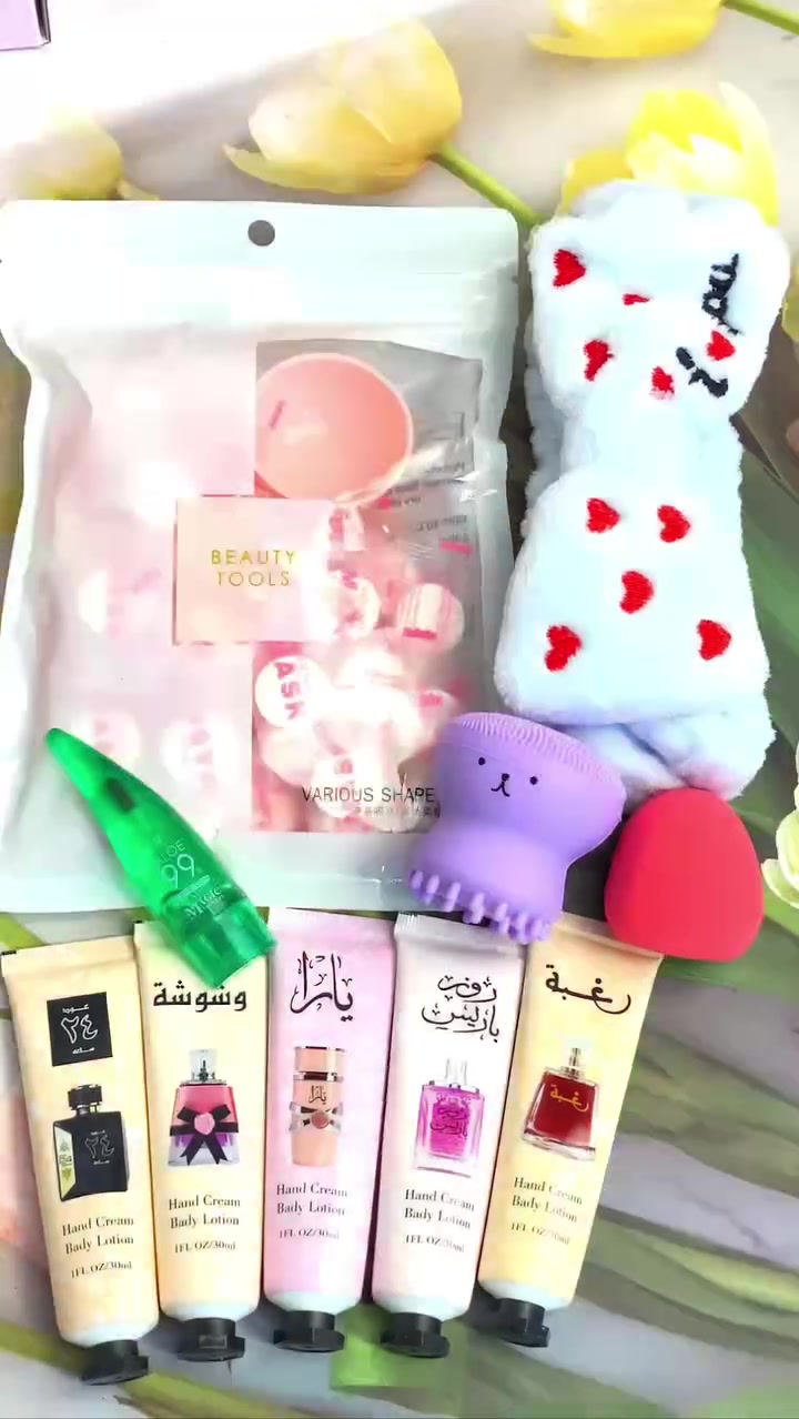 ✨💗 بوكس عناية متكامل للبنات 💗✨
محتويات البوكس الحلو 👇😍
🧖‍♀️ بكج ماسكات ورقية – ترطيب ونضارة فورية من أول استخدام
💄 بوند + بيوتي بلندر – دمج فاونديشن مرتب ونتيجة ناعمة
🪥 فرشة تقشير – تنظيف عميق وتخفف الدهون والرؤوس السوداء
🤲 مرطبات يد خماسي – نعومة وريحه تجنن بكل وقت
🌿 حمرة سحرية الصبار – تتغير حسب حرارة شفايفج وتعطي لون طبيعي يخبل 💕

بوكس واحد يجمع عناية + ميك أب + نعومة ✨


**إذا كنت صاحب هذا الإعلان وتريد حذفه لأي سبب، رجاءا أرسل رسالة إلى الدعم الفني**