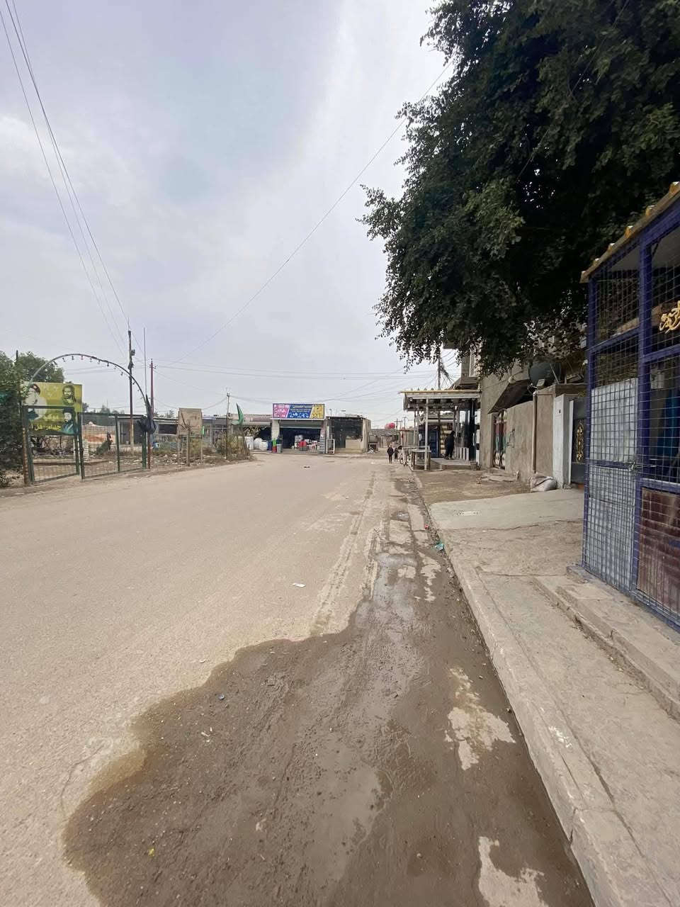 بيت للبيع في الزعفرانية مساحة 100 متر واجهة 5 و نزال  20 بيت طابو ملك صرف طابقين بي  3 غرف نوم و ستقبال و صحيات عدد 3 بناء حديث نقص بس واجهه بي
عنوان الزعفرانية شارع كهرباء على شارع 15 مقابل ساحة ابو فريد او مدرسة الحديد 
سعر 125 تواصل واتساب او على ماسنجر رقم ***********
بيت للبيع في الزعفرانية مساحة 100 متر واجهة 5 و نزال  20 بيت طابو ملك صرف طابقين بي  3 غرف نوم و ستقبال و صحيات عدد 3 بناء حديث نقص بس واجهه بي
