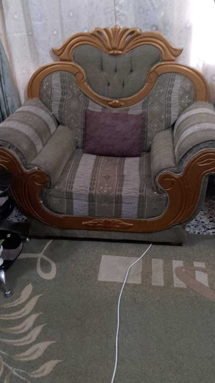 يأألله سلام عليكم البيع تخم كامل
بكاني بغداد الحسينيه راشديه السعر ١٨٠ وبي مجال الطيبين 
رقمي ***********
