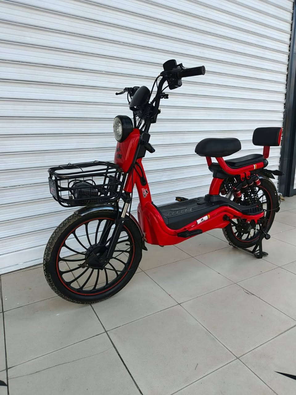 4 گێرە
80 دەڕوات
%100 خاوێنە
بێ کێشەیە
تعدیل سرعەیە أربيل, العراق


**إذا كنت صاحب هذا الإعلان وتريد حذفه لأي سبب، رجاءا أرسل رسالة إلى الدعم الفني**