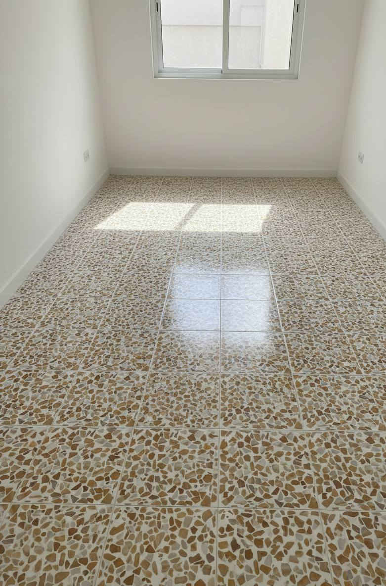 نعلن لكم عن توفر أجود أنواع الكاشي الموزائيك والاشتايكر (شغل درجة أولى) باستخدام الاسمنت السعودي وبأفضل الأسعار:
​💰 قائمة الأسعار (سعر الكاشية مطروح):
​رقم (3): بسعر 500 دينار.
​رقم (4): بسعر 600 دينار.
​رقم (5): بسعر 650 دينار.
​تكسير كوكتيل: بسعر 800 دينار.
​🌟 مميزاتنا:
​يتوفر لدينا جميع أنواع الكاشي الموزائيك والاشتايكر.
​متوفر الكاشي المطعم بالمرمر.
​العمل بمواد أصلية (اسمنت سعودي) وبضمان درجة أولى.
​📍 العنوان:
​الموصل - الجانب الأيمن - منطقة الملوثة.
​📞 للاستفسار والتواصل:
​يمكنكم مراسلة الصفحة مباشرة أو الاتصال عبر الرقم (اتصال + واتساب):
📱 ***********
#كاشي #نينوى #موصل #محافظات #العراق
