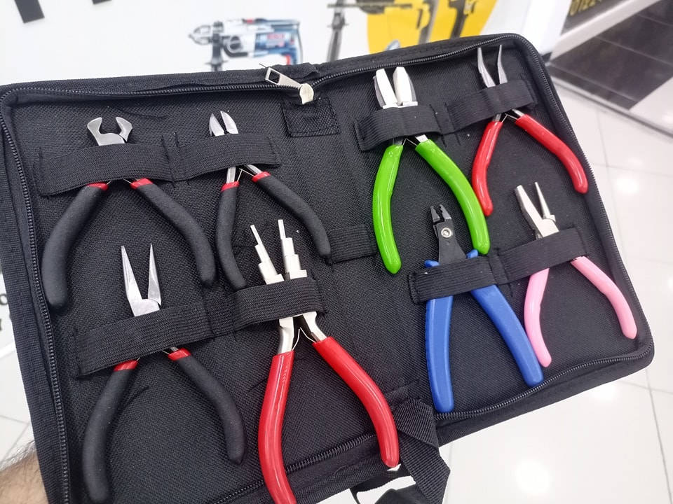 باركود: 40577
سيت متكون من 8 بلايس خاص للاعمال صياغة مجوهرات و الفضة السيت تجي داخل جنطة قماش.
سعر: 30 الف 
يوجد خدمة توصيل لكافة العراق 
للاستفسار راسلنا على ماسنجر أو واتس اب ***********
