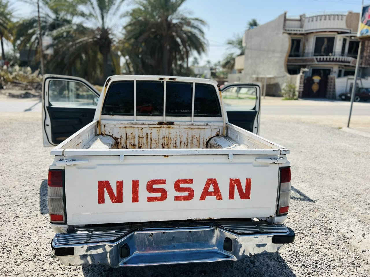 بيكم نيسان 2003 مزاد وزارة الداخلية معفية من الكمرك حدادية كاملة السيارة جاهزة السعر 55 وبيه مجال للاستفسار الاتصال على الرقم التالي ***********
