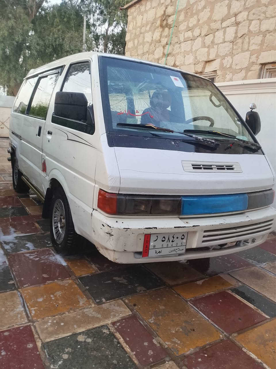 باص نيسان موديل 92 سنويا كارتوني حمره ساقطه 21 شرط تحويل وكاله كير محرك 4Yياباني سياره حلوه جاهزه مال شغل مال عائله أو مال خط  شتريدها ترهم لبيع أو امراوس مكانها كركوك حي عسكري سعر 18بيها مجال لشراي ***********
